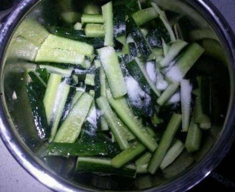 没事吃口蒜直播吃瓜,一场别开生面的网络盛宴